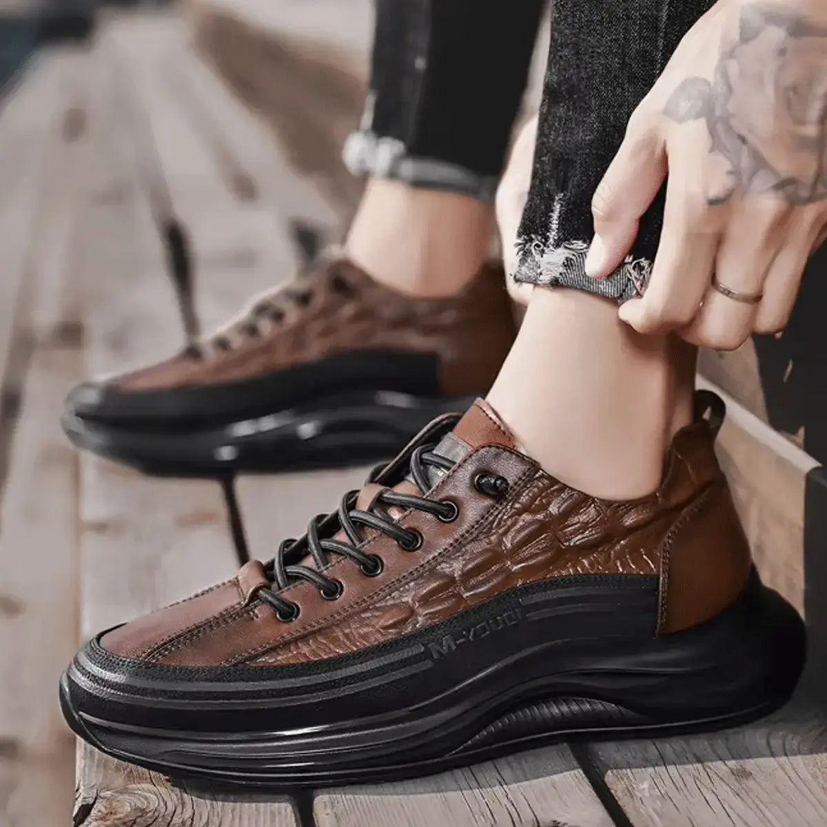 Drako® Men's Crocodile Leather Sneakers